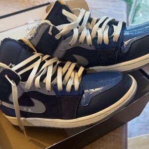 Jordan Men's Shoes in Navy and Gray